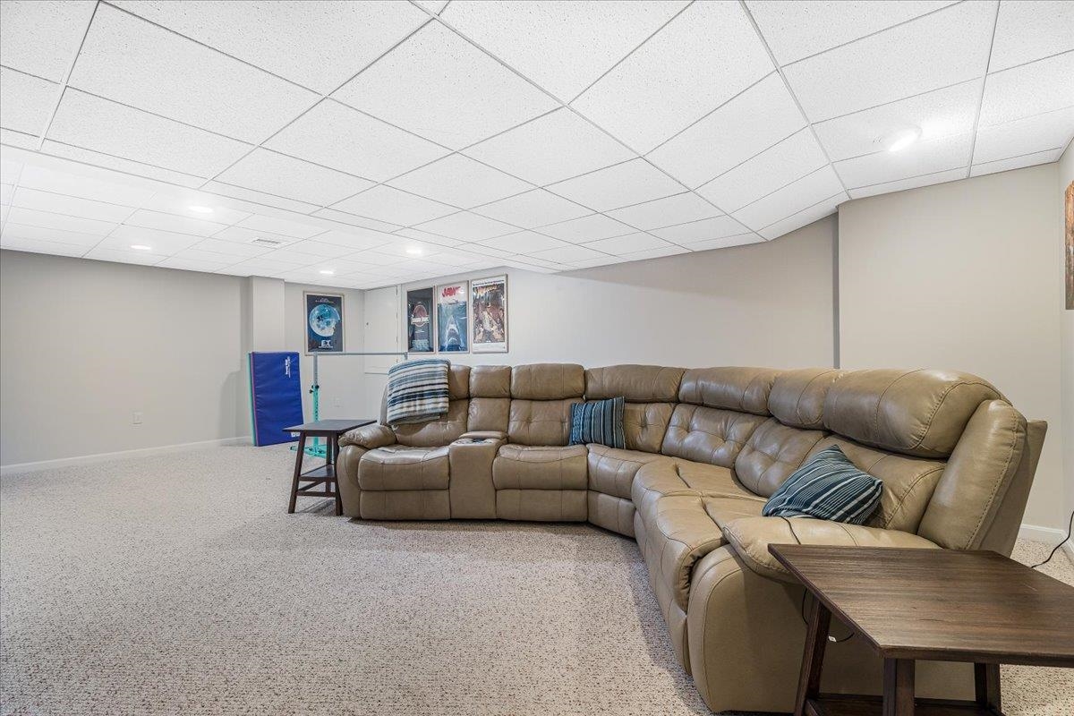 Merrimack, New Hampshire 03054, United States, 5 Bedrooms Bedrooms, ,4 BathroomsBathrooms,Residential,Active,178224