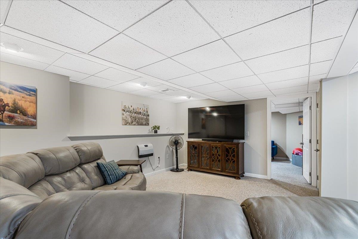 Merrimack, New Hampshire 03054, United States, 5 Bedrooms Bedrooms, ,4 BathroomsBathrooms,Residential,Active,178224