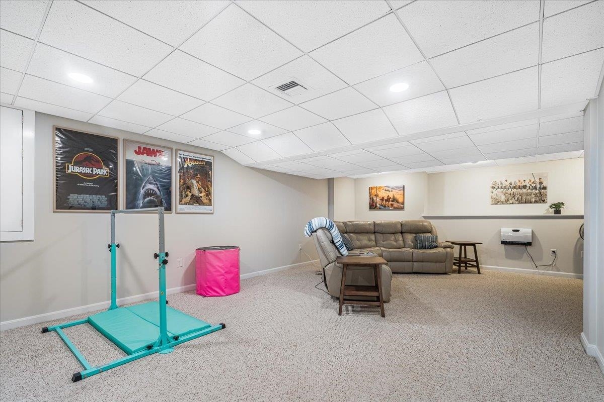 Merrimack, New Hampshire 03054, United States, 5 Bedrooms Bedrooms, ,4 BathroomsBathrooms,Residential,Active,178224