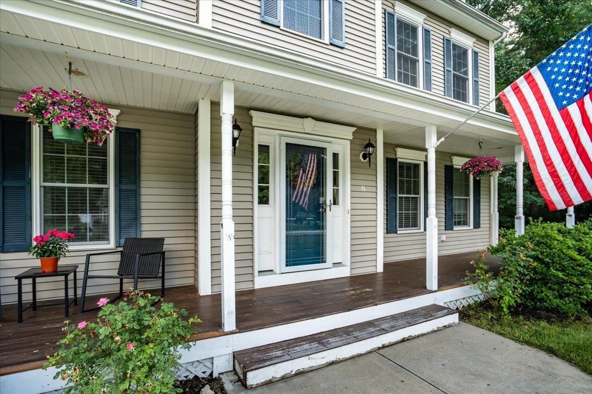 8 Jessica Drive