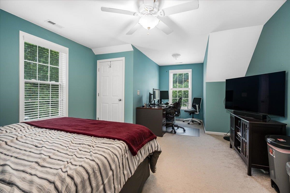 Merrimack, New Hampshire 03054, United States, 5 Bedrooms Bedrooms, ,4 BathroomsBathrooms,Residential,Active,178224