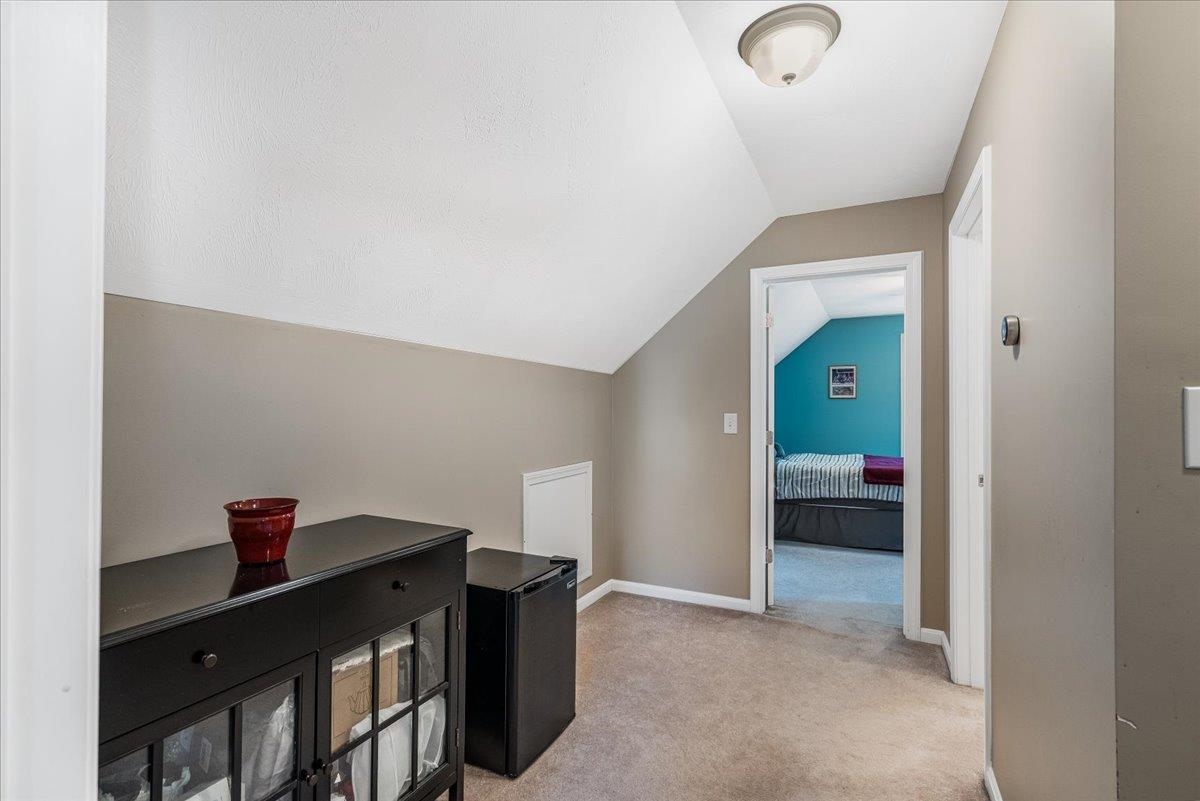 Merrimack, New Hampshire 03054, United States, 5 Bedrooms Bedrooms, ,4 BathroomsBathrooms,Residential,Active,178224