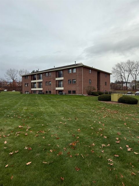 425 Abbott Farm Lane Hudson NH 03051