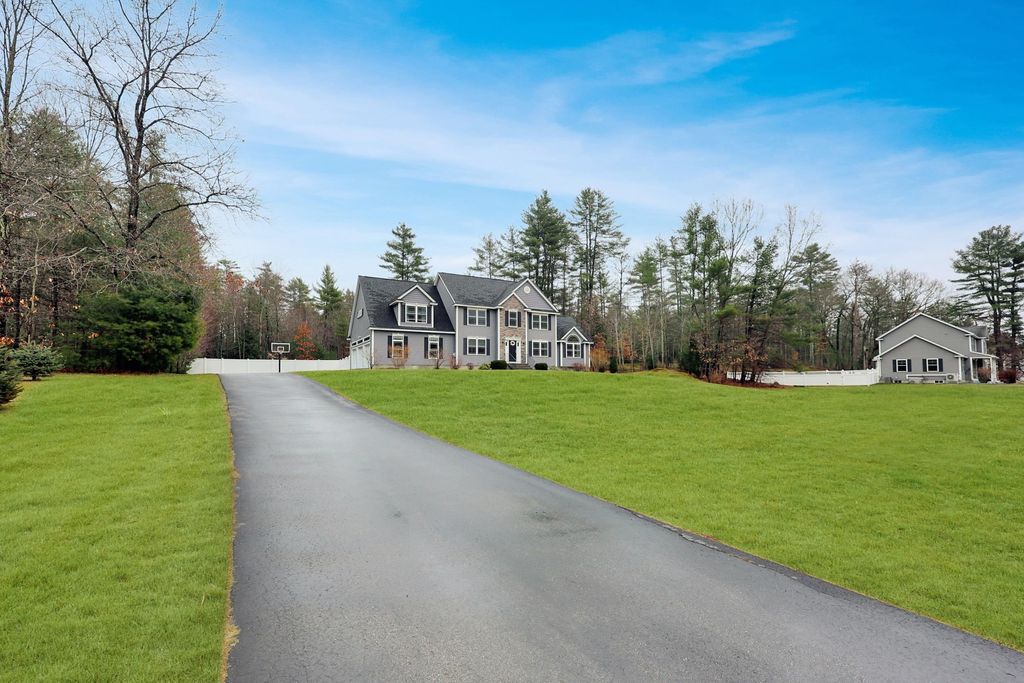 Photo of 432 Mountain Road, Concord, NH 03301 (MLS # 5082094)
