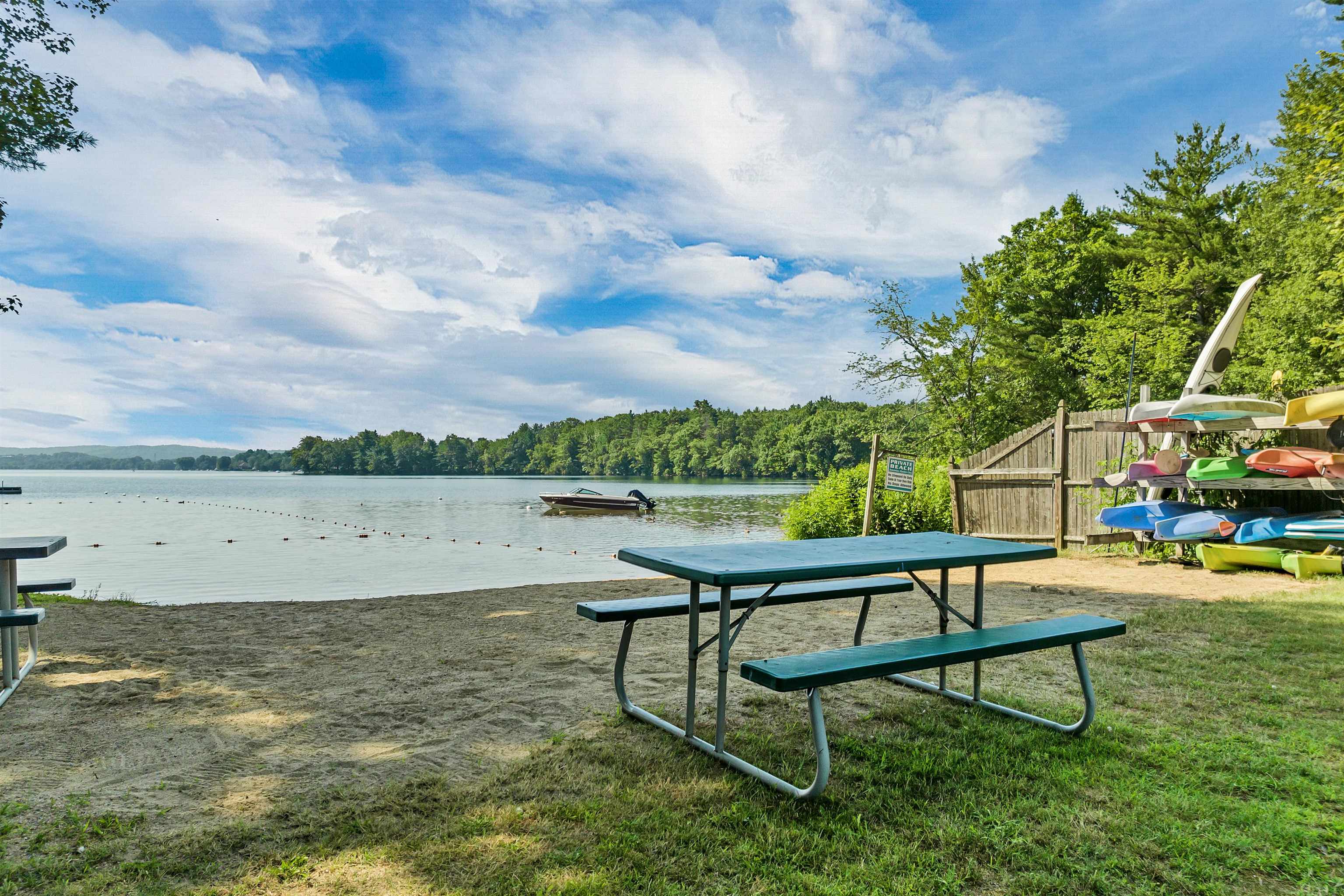 Laconia, New Hampshire 03246, United States, 3 Bedrooms Bedrooms, ,1 BathroomBathrooms,Residential,Pending,182767