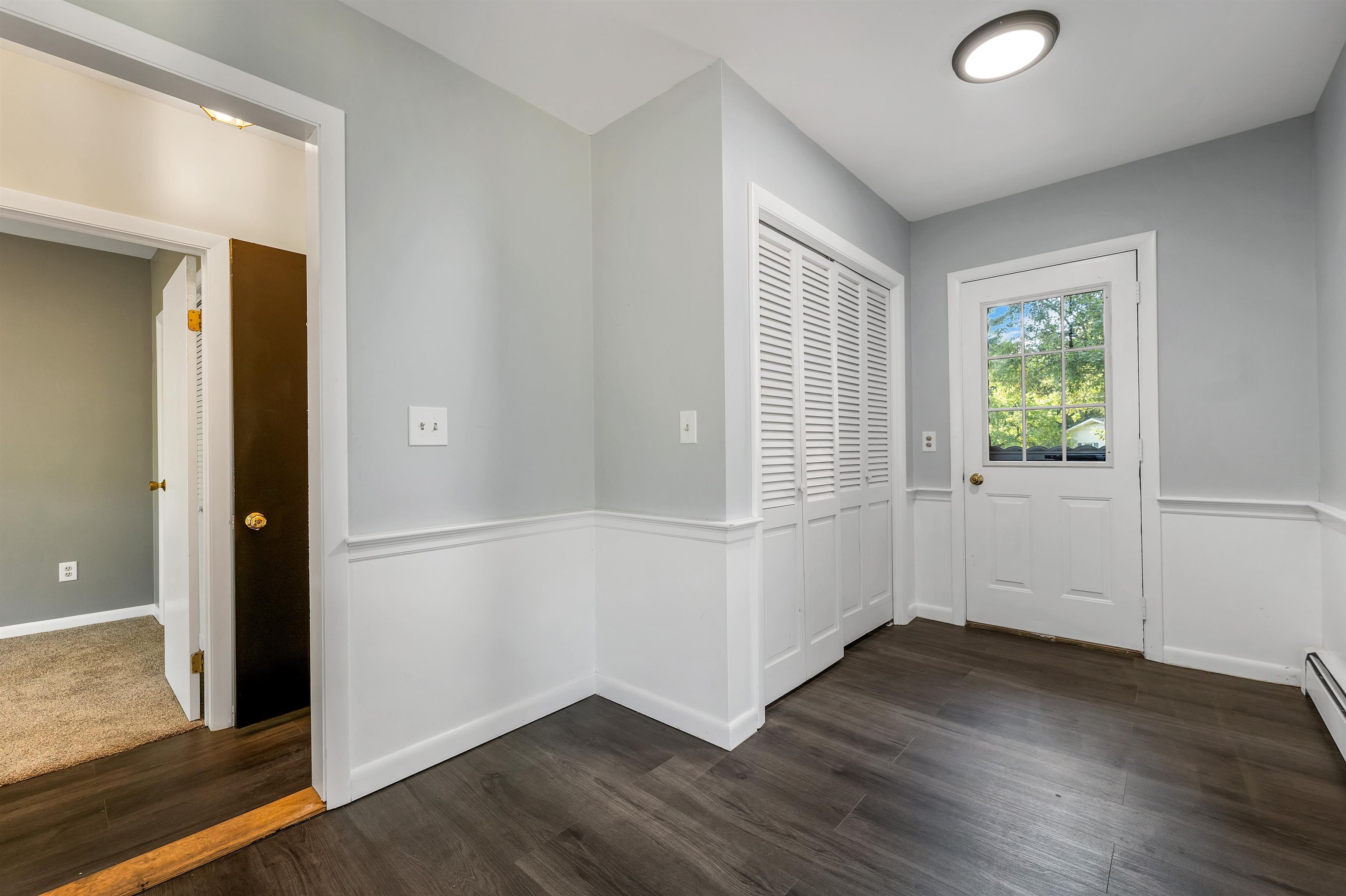 Laconia, New Hampshire 03246, United States, 3 Bedrooms Bedrooms, ,1 BathroomBathrooms,Residential,Pending,182767