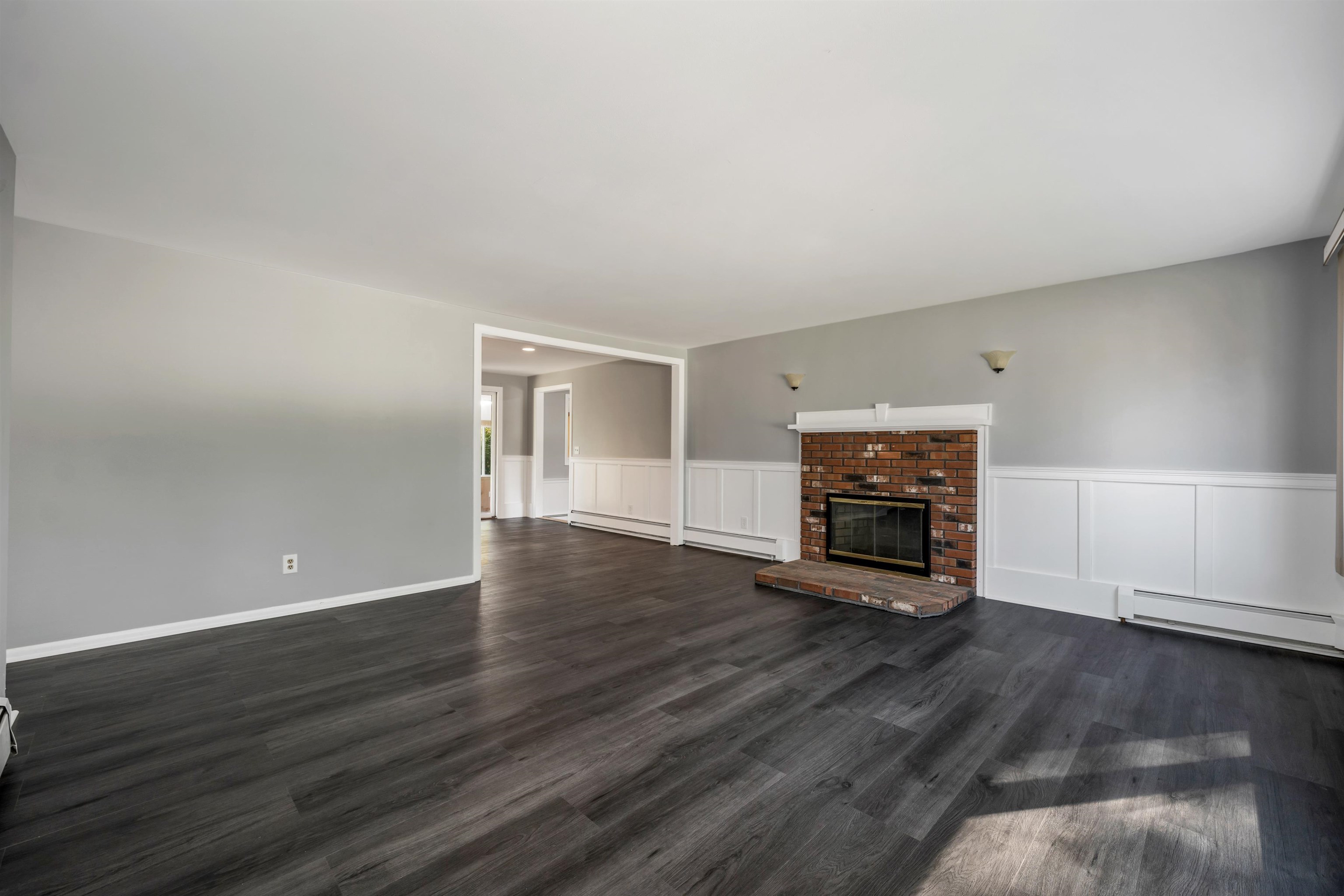 Laconia, New Hampshire 03246, United States, 3 Bedrooms Bedrooms, ,1 BathroomBathrooms,Residential,Pending,182767