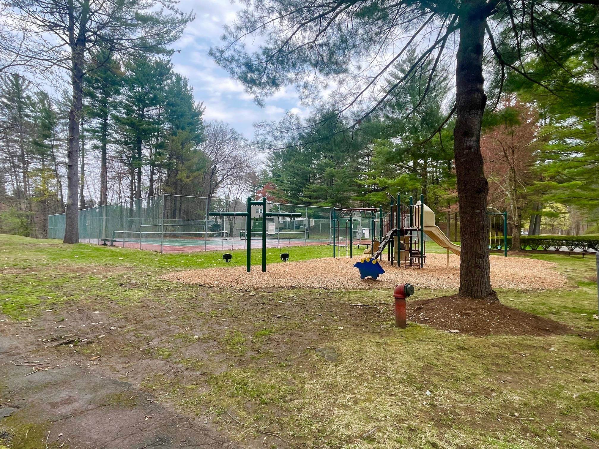 Londonderry, New Hampshire 03053, United States, 2 Bedrooms Bedrooms, ,2 BathroomsBathrooms,Residential,Active,116365