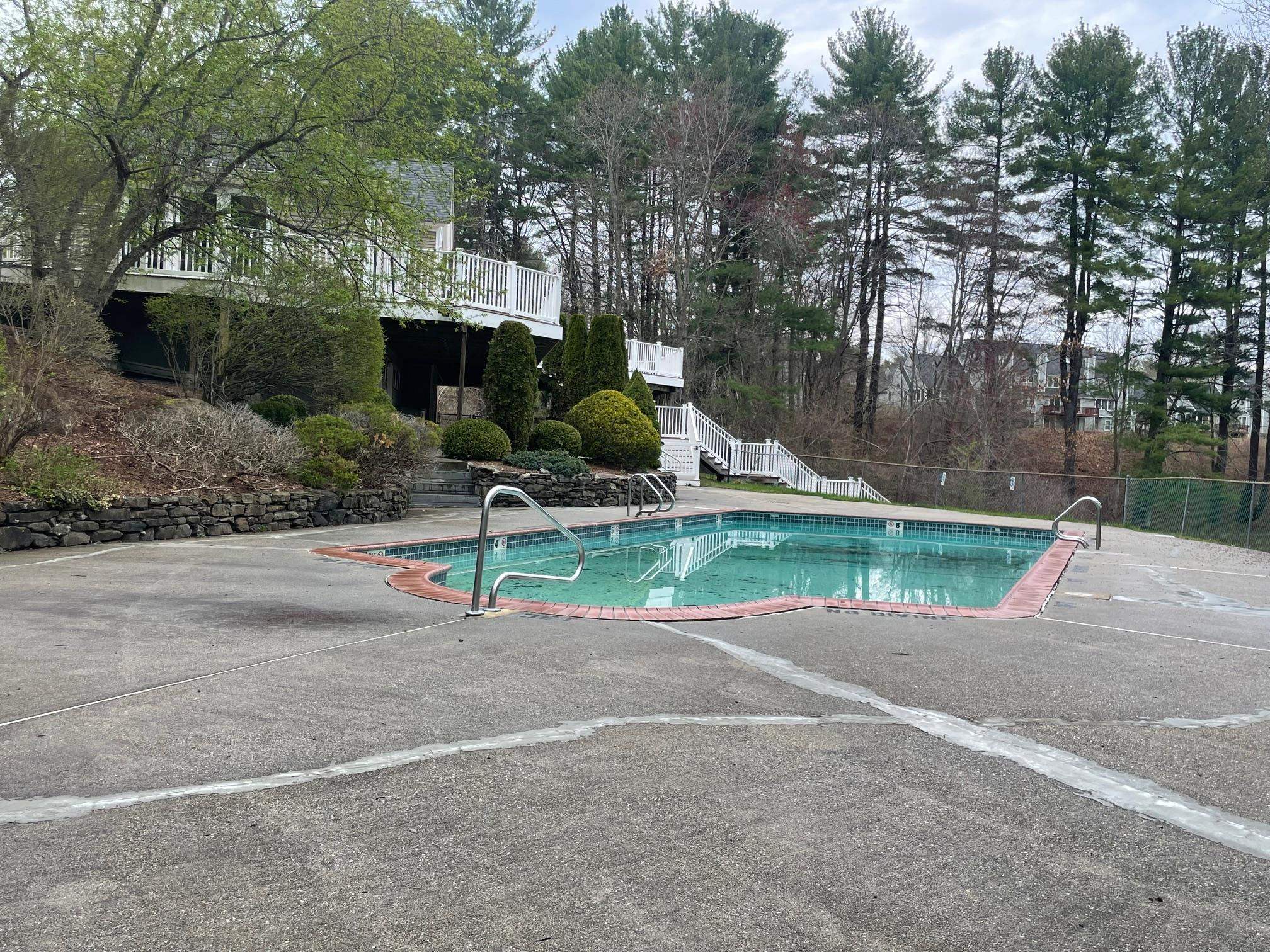 Londonderry, New Hampshire 03053, United States, 2 Bedrooms Bedrooms, ,2 BathroomsBathrooms,Residential,Active,116365