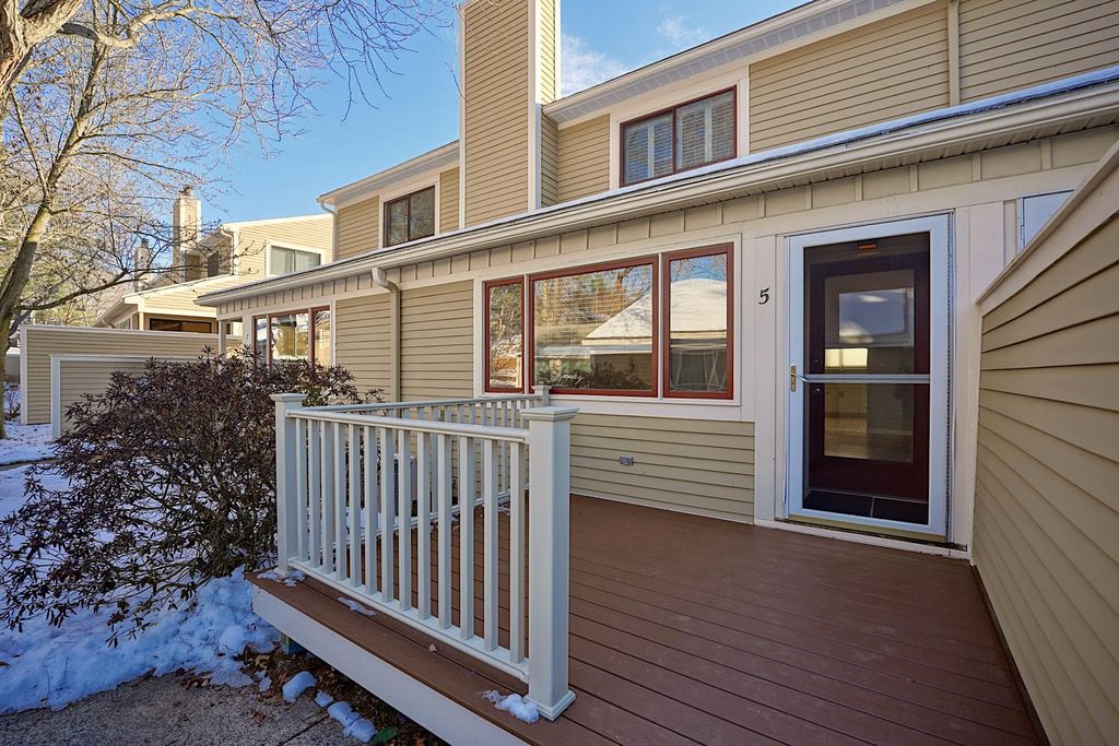 Photo of 5 Spinnaker Way #5, Portsmouth, NH 03801 (MLS # 5072275)