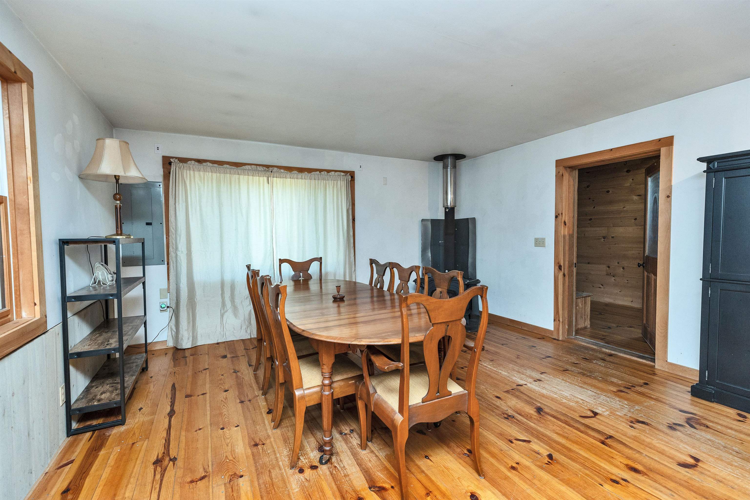 Bennington, New Hampshire 03442, United States, 3 Bedrooms Bedrooms, ,3 BathroomsBathrooms,Residential,Active,100830