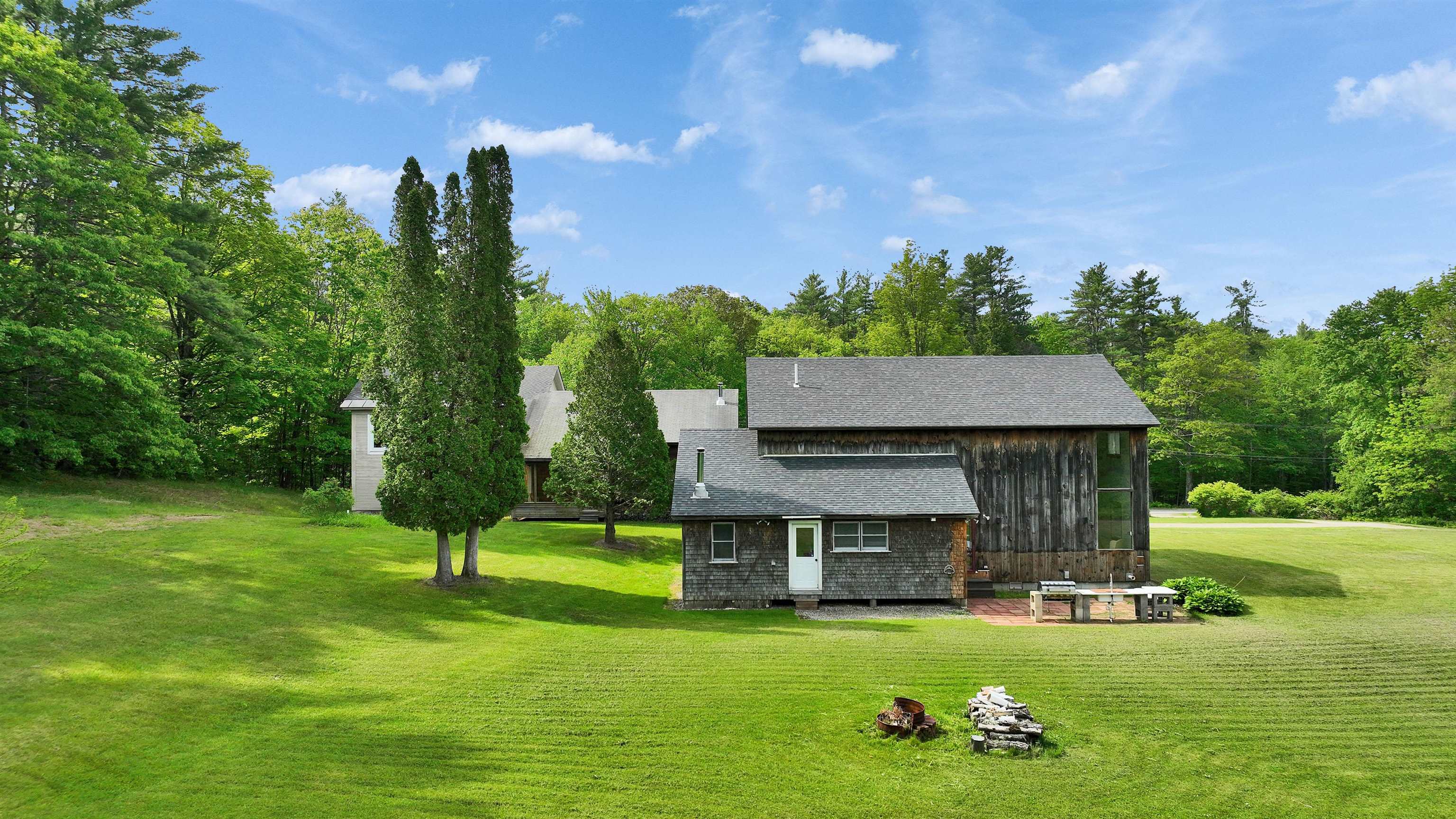 Bennington, New Hampshire 03442, United States, 3 Bedrooms Bedrooms, ,3 BathroomsBathrooms,Residential,Active,100830