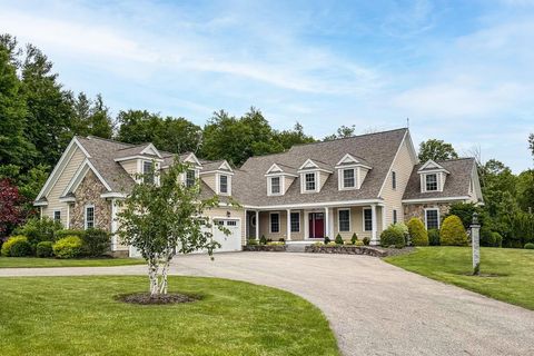17 Winslow Drive Atkinson NH 03811