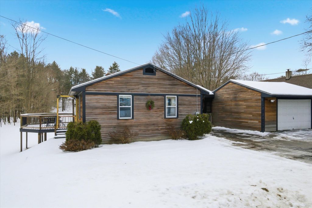 Photo of 22 South Mast Street, Goffstown, NH 03045 (MLS # 5073538)