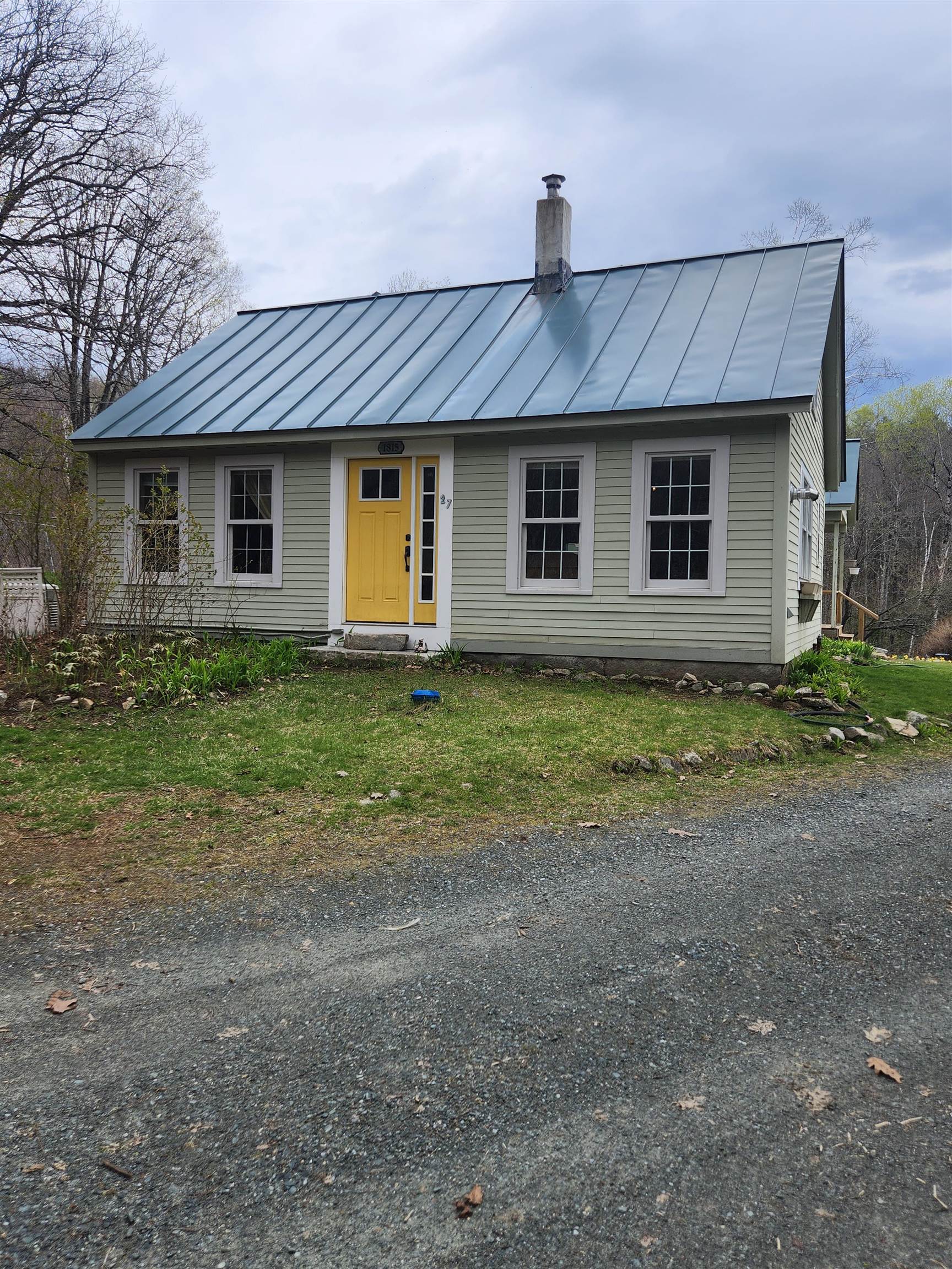 27 Bear Pond Road