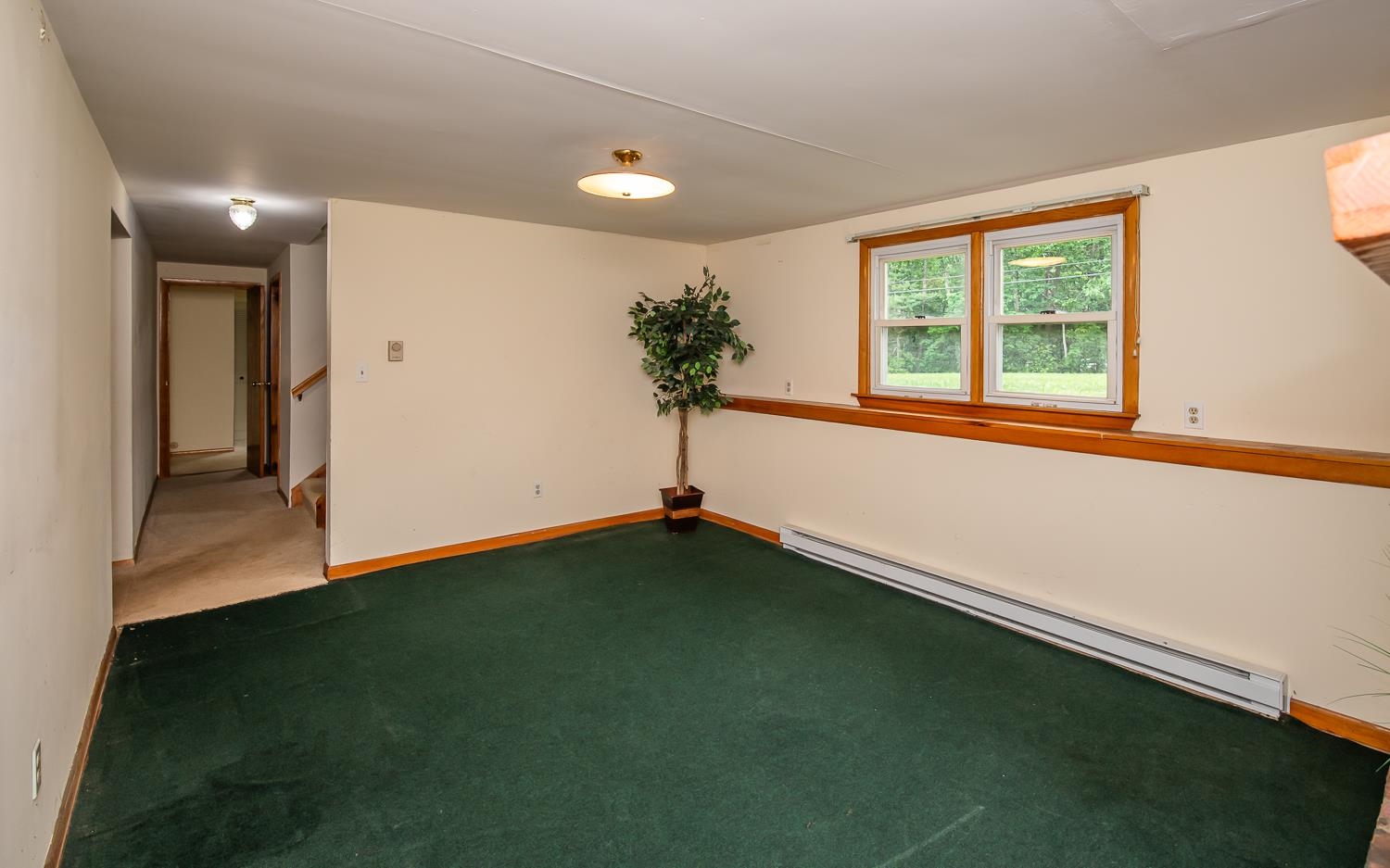 Hudson, New Hampshire 03051, United States, 3 Bedrooms Bedrooms, ,1 BathroomBathrooms,Residential,Pending,151407