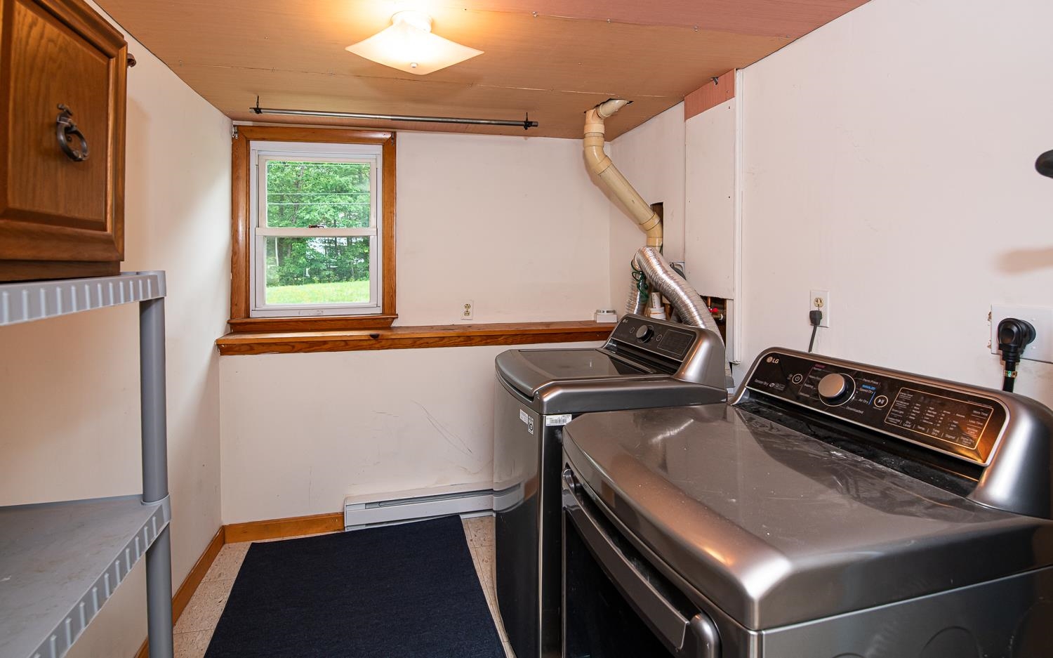 Hudson, New Hampshire 03051, United States, 3 Bedrooms Bedrooms, ,1 BathroomBathrooms,Residential,Pending,151407