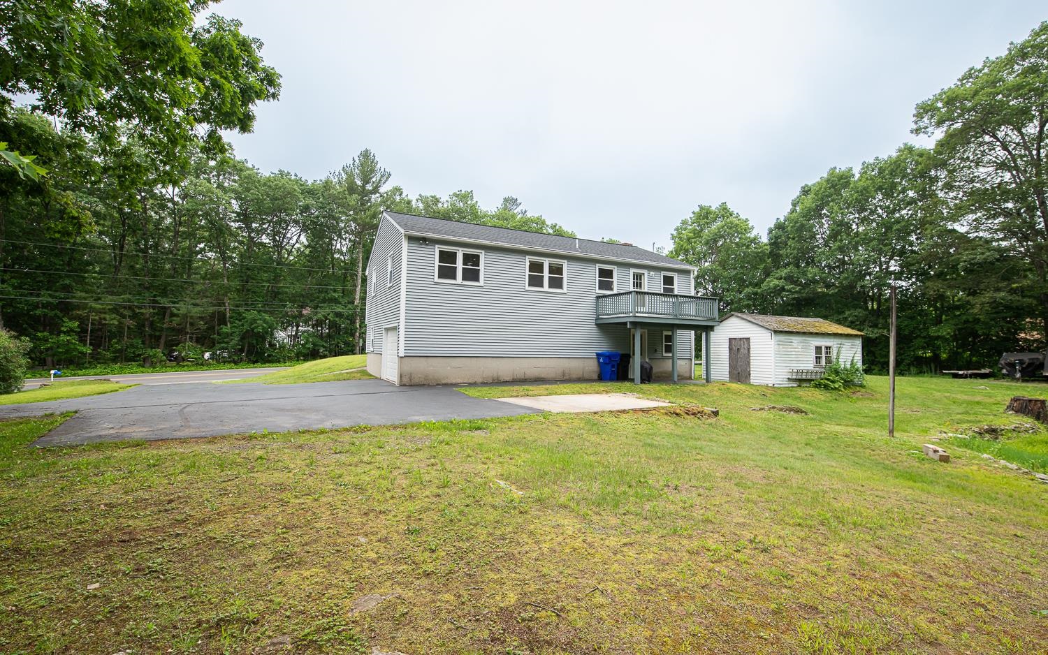 Hudson, New Hampshire 03051, United States, 3 Bedrooms Bedrooms, ,1 BathroomBathrooms,Residential,Pending,151407