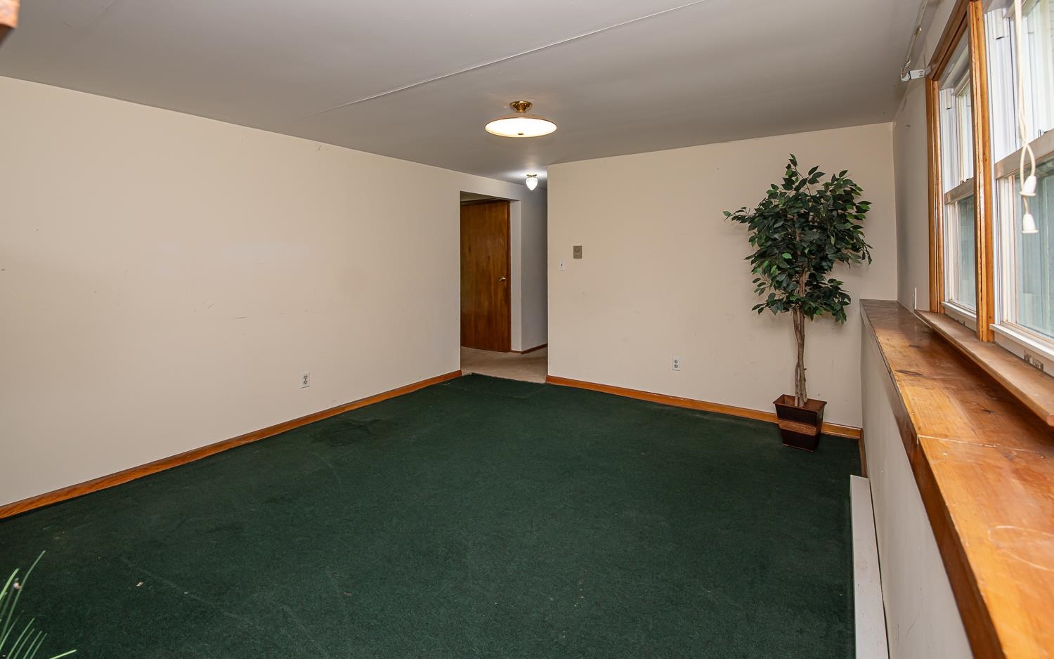 Hudson, New Hampshire 03051, United States, 3 Bedrooms Bedrooms, ,1 BathroomBathrooms,Residential,Pending,151407