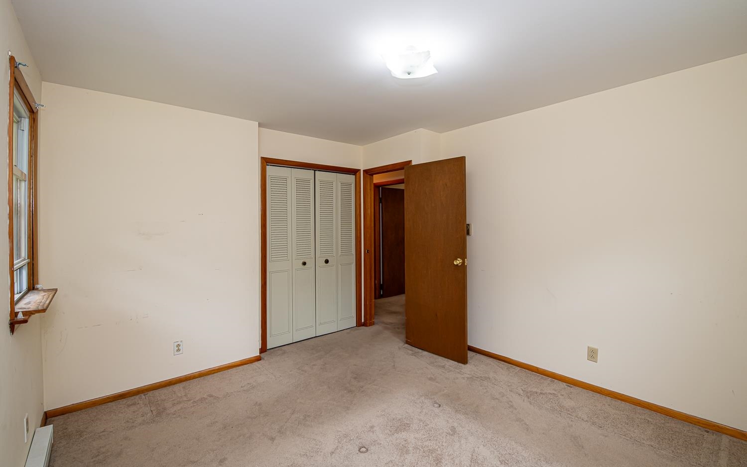 Hudson, New Hampshire 03051, United States, 3 Bedrooms Bedrooms, ,1 BathroomBathrooms,Residential,Pending,151407