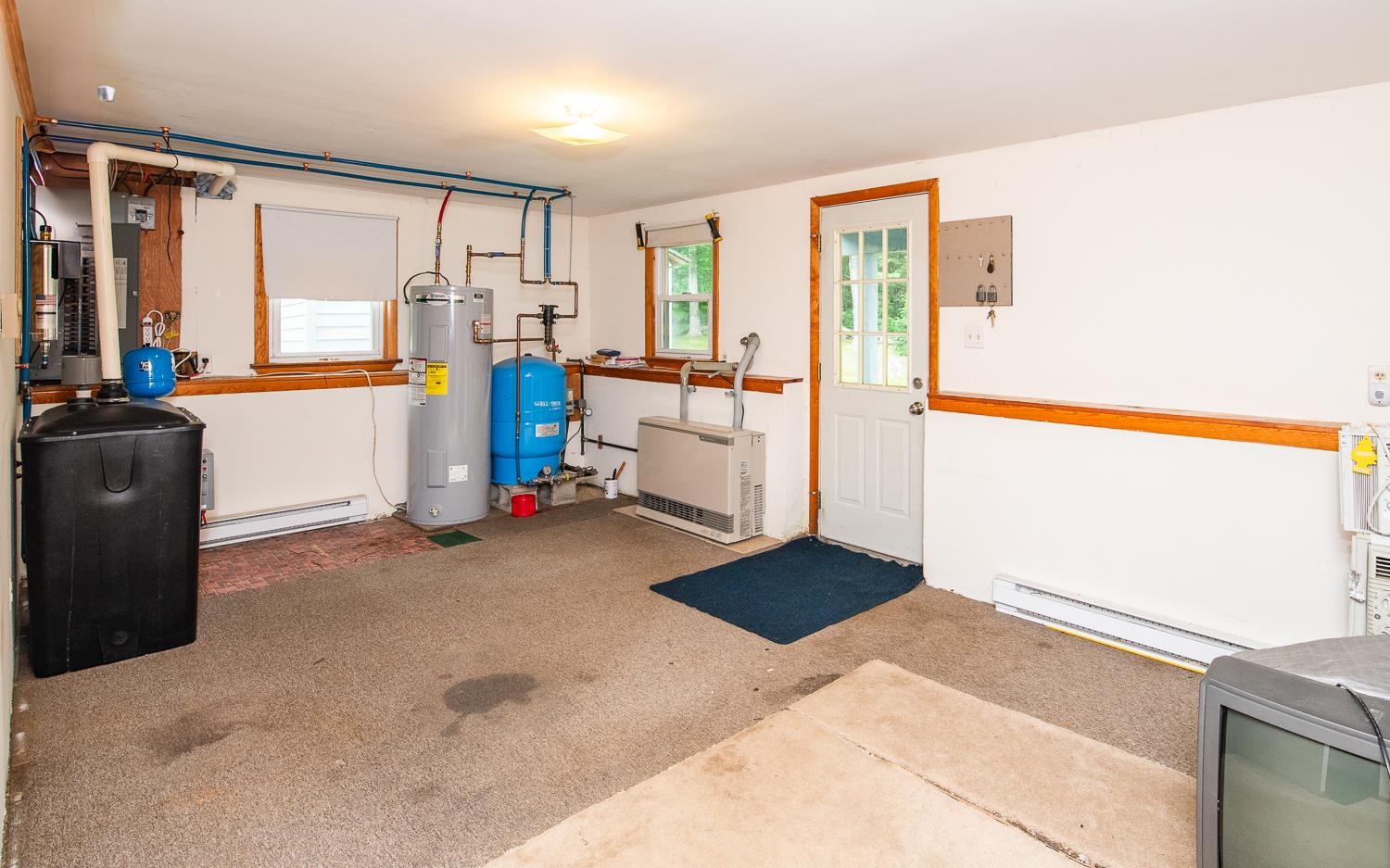 Hudson, New Hampshire 03051, United States, 3 Bedrooms Bedrooms, ,1 BathroomBathrooms,Residential,Pending,151407