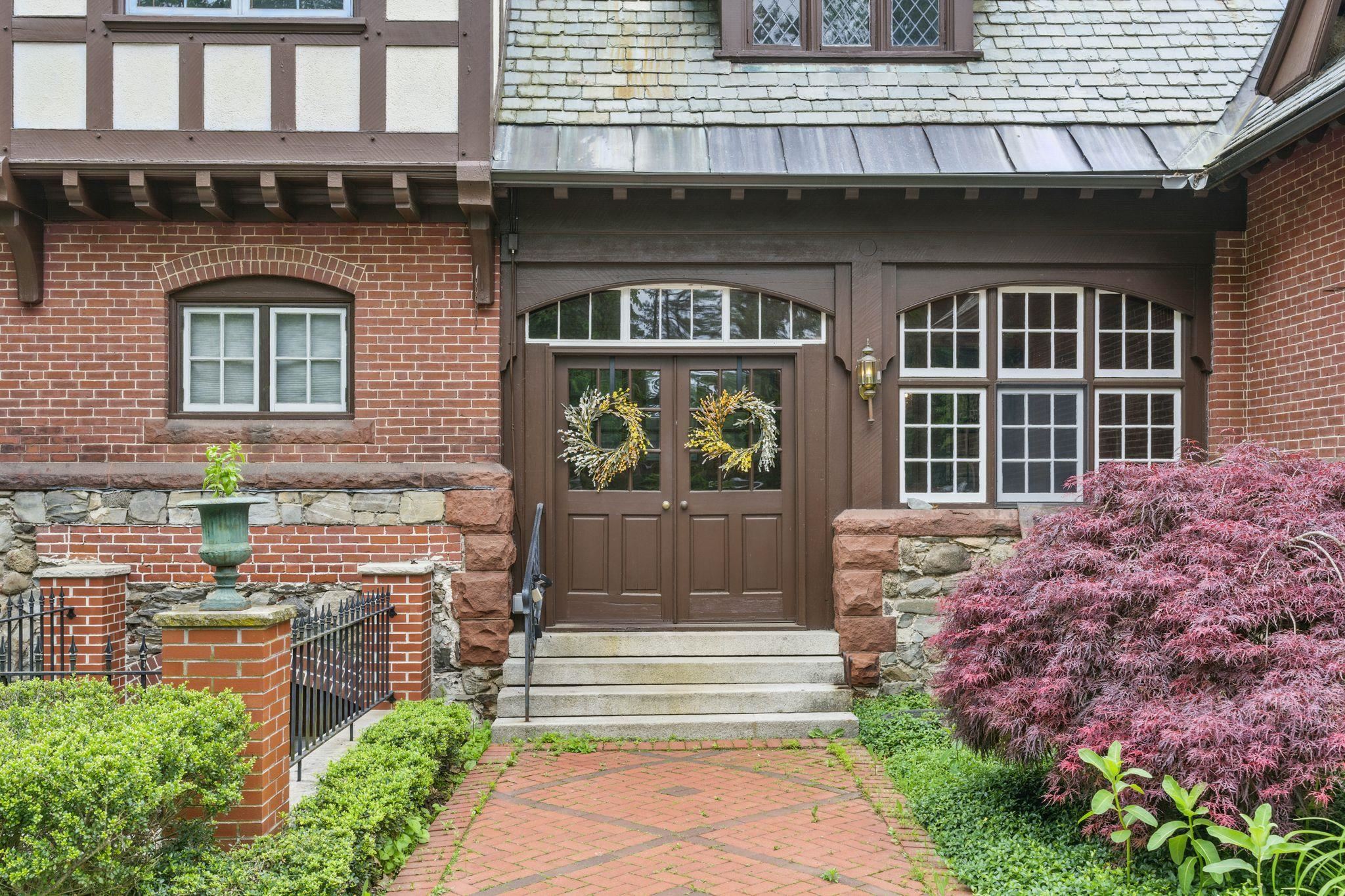 80 Pond Street 4