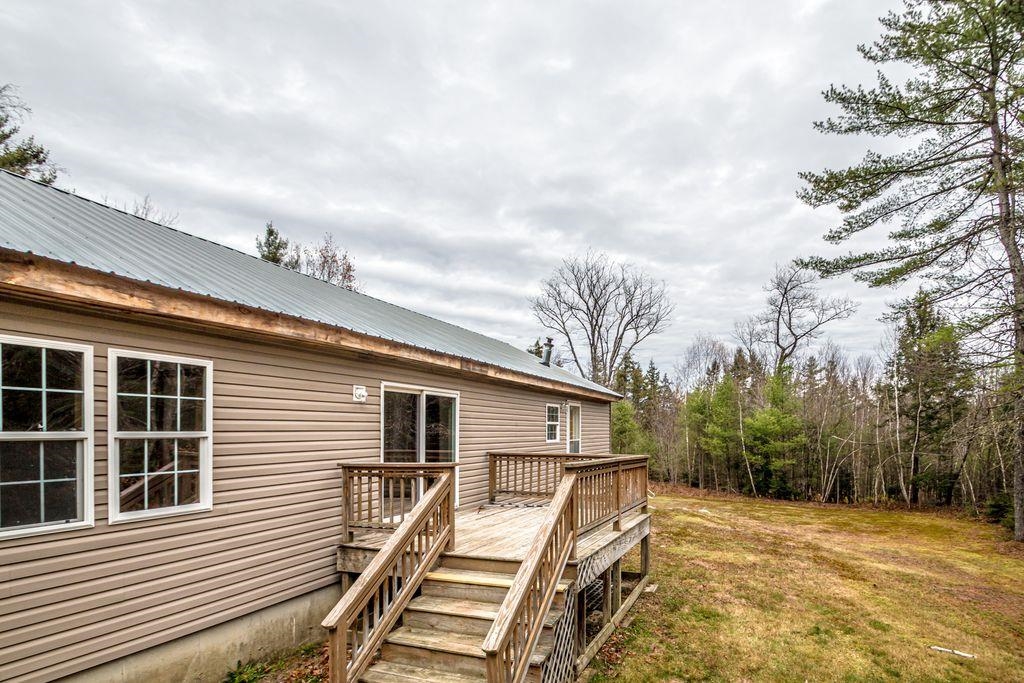 1097 Green Hill Road