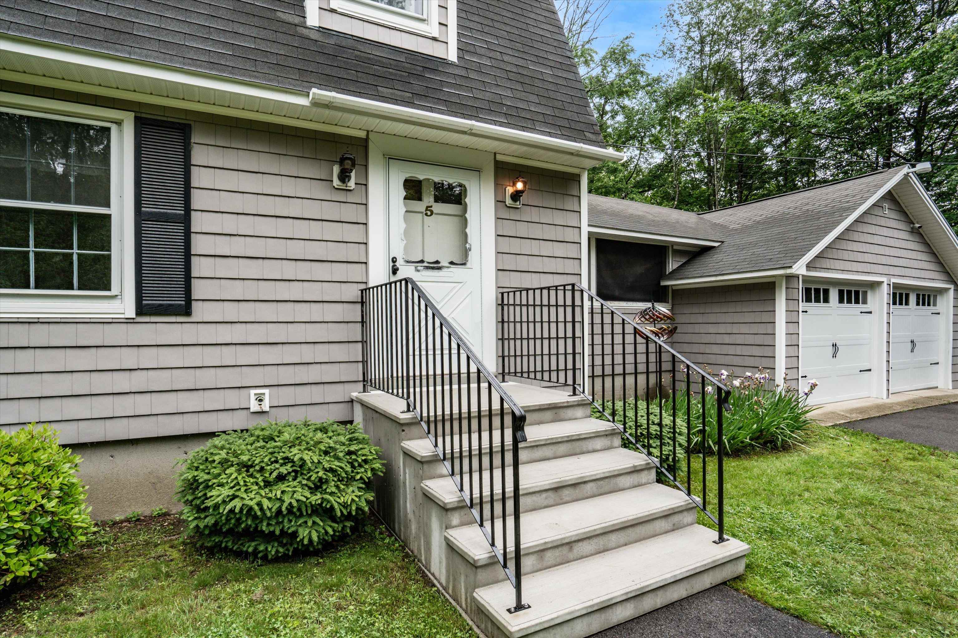 5 Austin Road