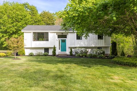 Photo of 29 Frontier Street, Rye, NH 03870 (MLS # 5087894)