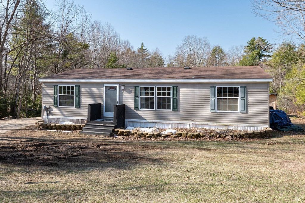 Photo of 76 Deboer Lane, Wakefield, NH 03830 (MLS # 5083763)