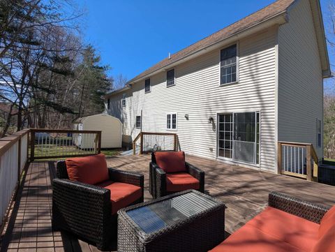 4 Sheridan Drive Londonderry NH 03053