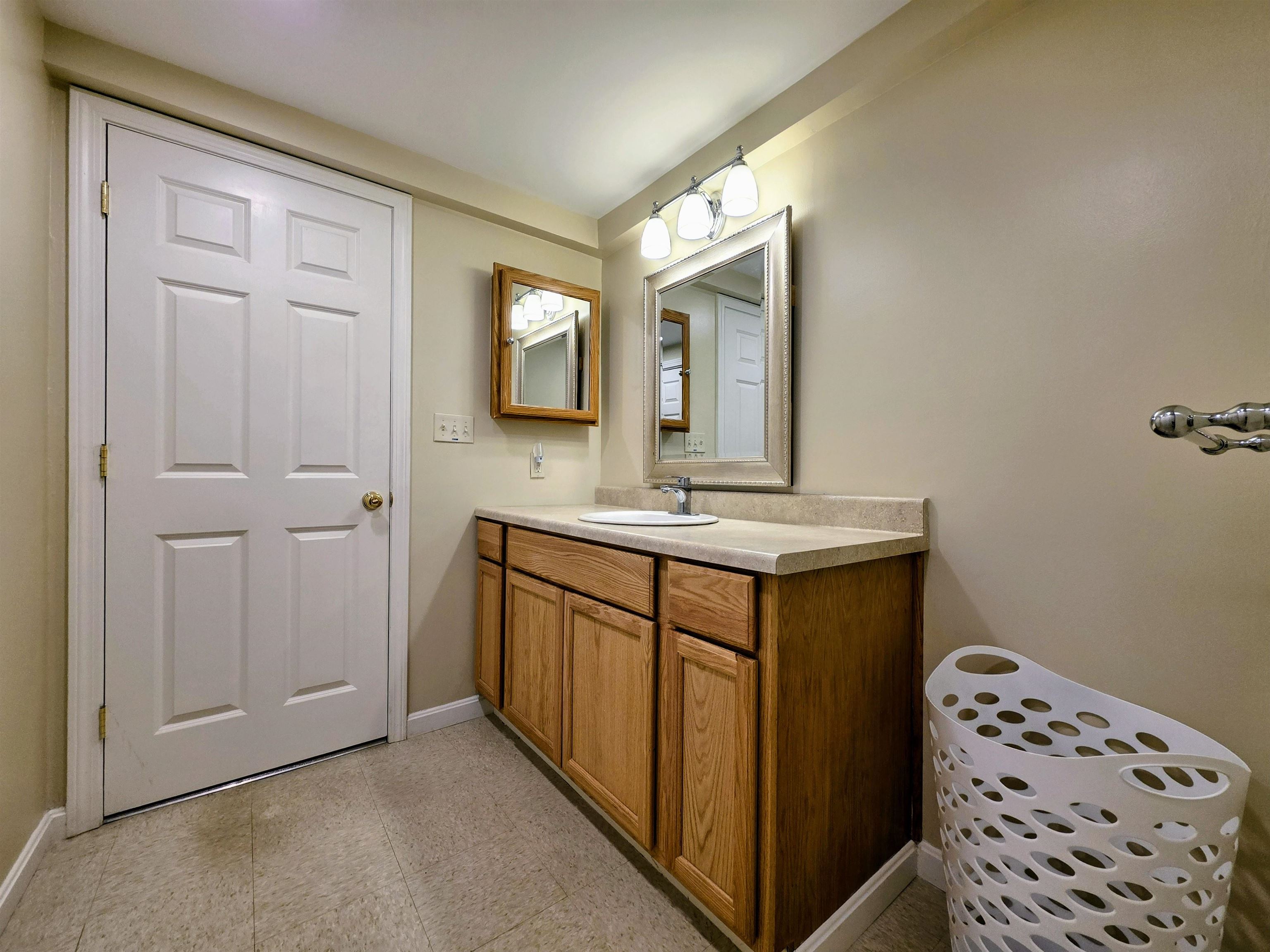 Madison, New Hampshire 03849, United States, 3 Bedrooms Bedrooms, ,2 BathroomsBathrooms,Residential,Active,211939