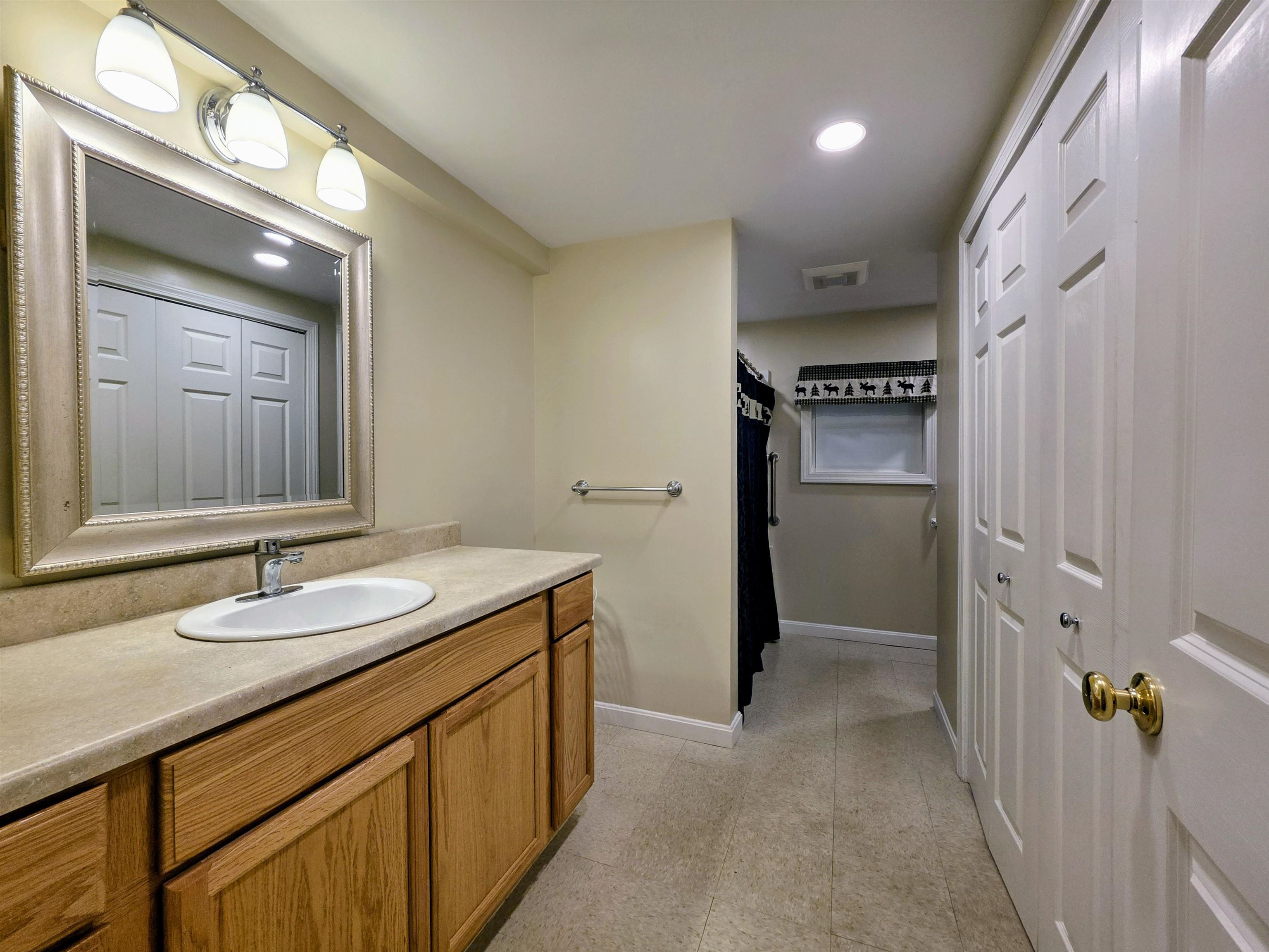 Madison, New Hampshire 03849, United States, 3 Bedrooms Bedrooms, ,2 BathroomsBathrooms,Residential,Active,211939