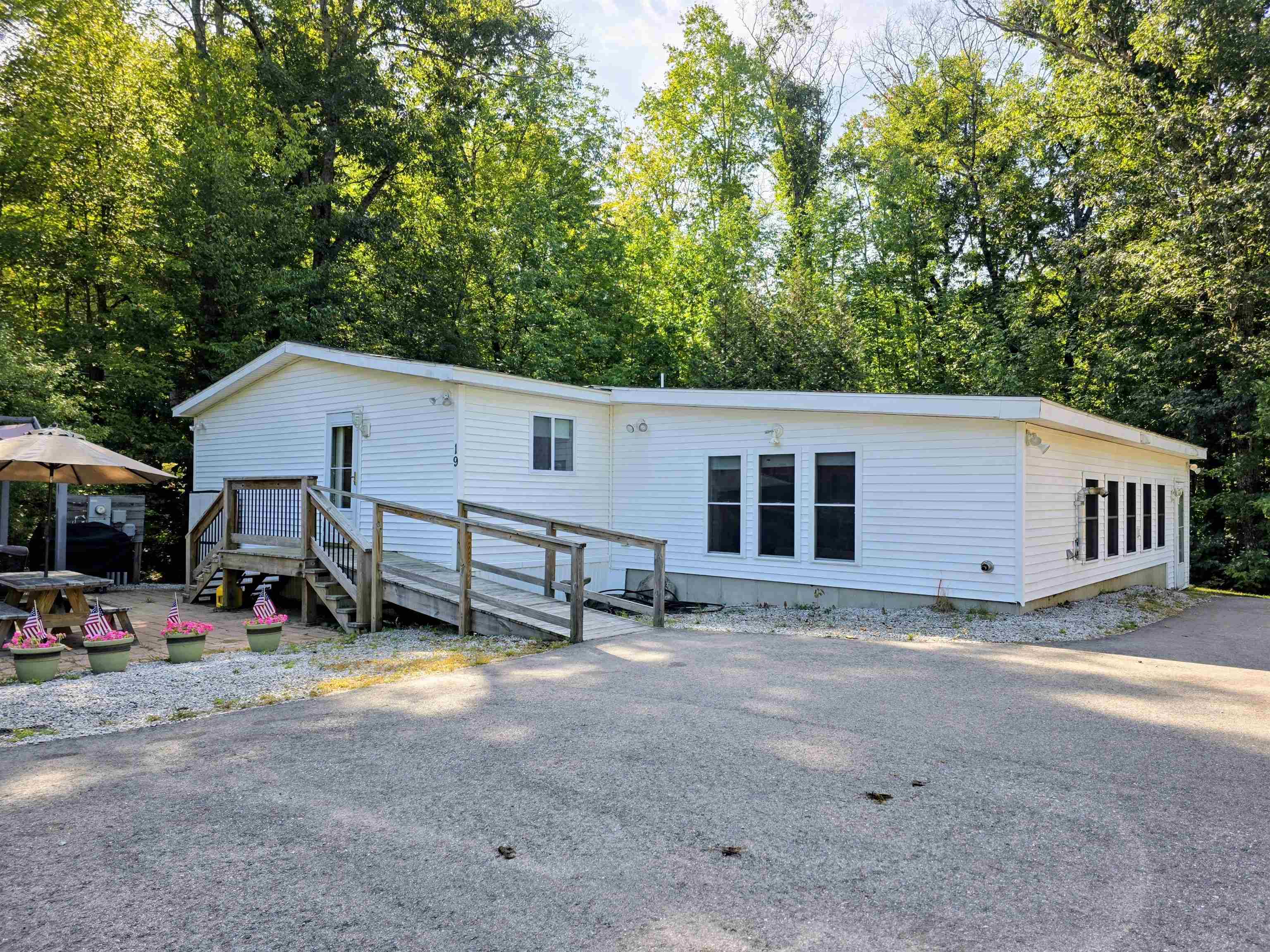 Madison, New Hampshire 03849, United States, 3 Bedrooms Bedrooms, ,2 BathroomsBathrooms,Residential,Active,211939