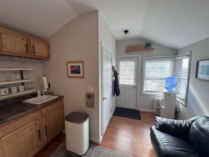 277 Weirs Boulevard 6