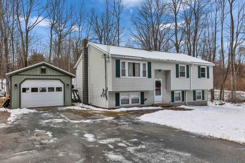 Photo of 1 Nancy Lane, Raymond, NH 03077 (MLS # 5072906)