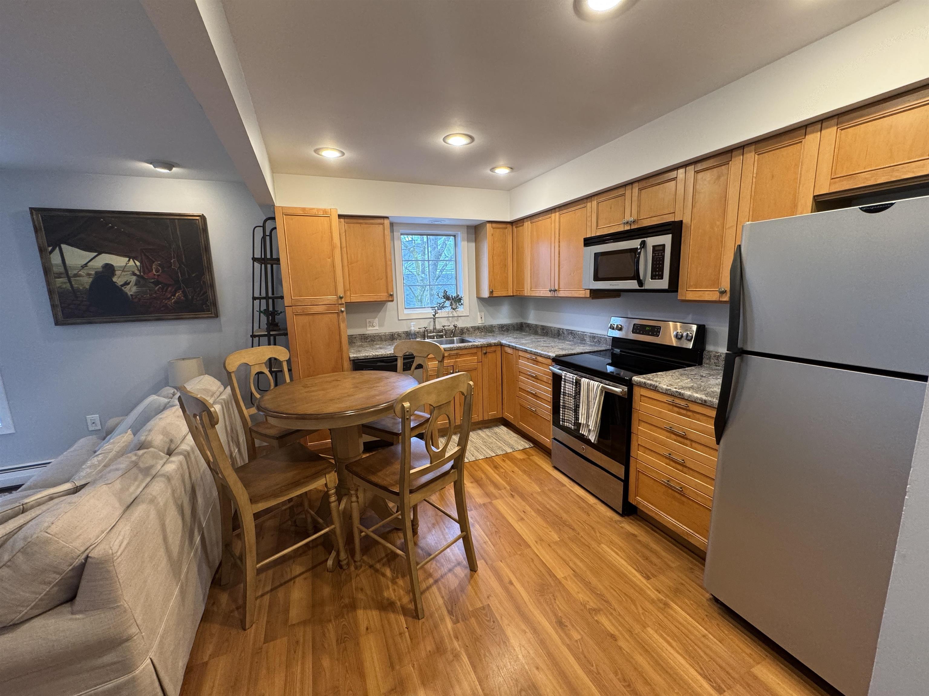 432 South Street B-2