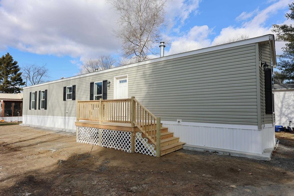 Photo of 106 Fox Hill Lane, Franconia, NH 03580 (MLS # 5040478)