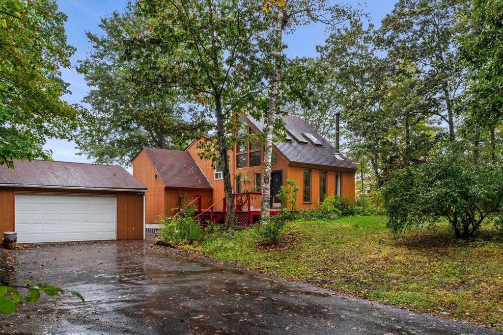 Photo of 146 Woodhill Hooksett Road, Bow, NH 03304 (MLS # 5062992)