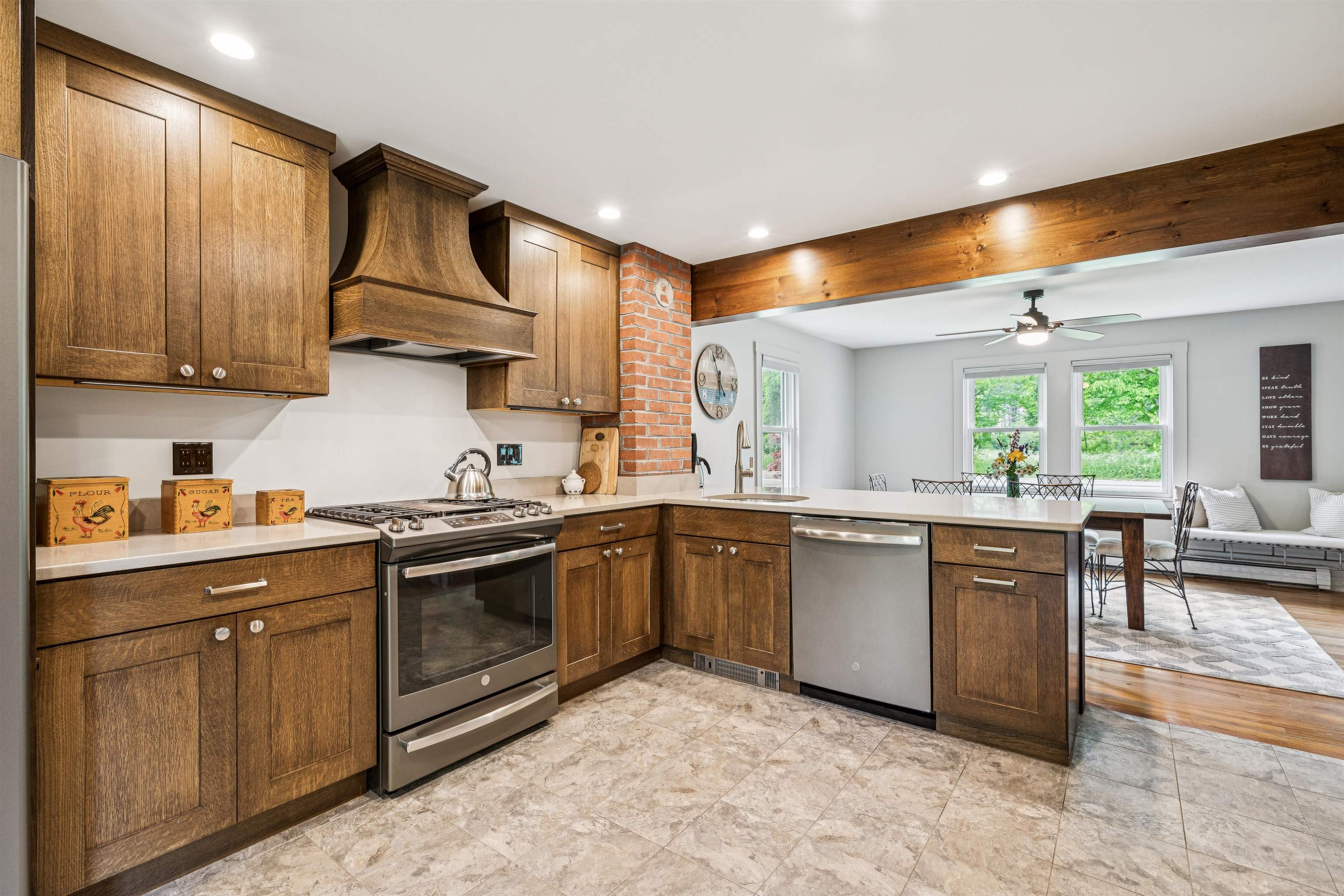 1613 West Woodstock Road