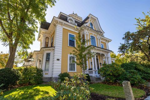 73 Warren Street Unit 3 Concord NH 03301