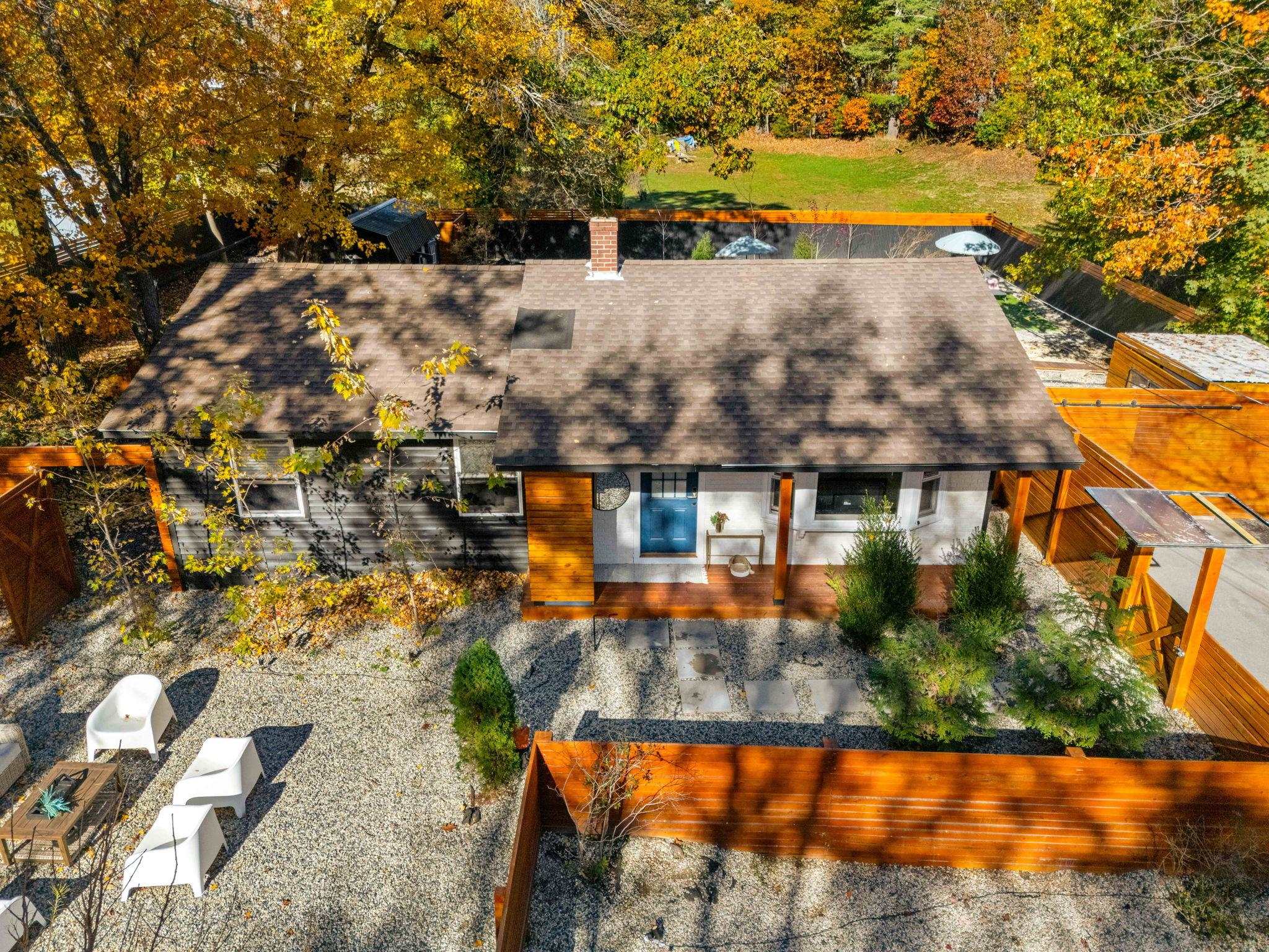 159 W High Street