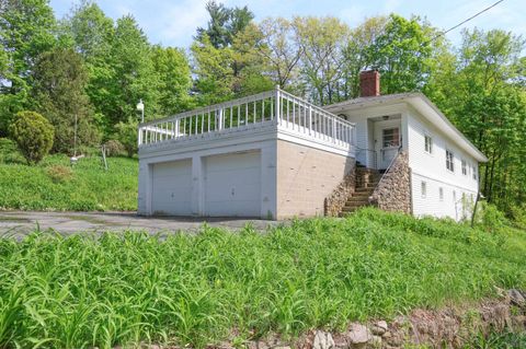 9 Adams Street Milford NH 03055