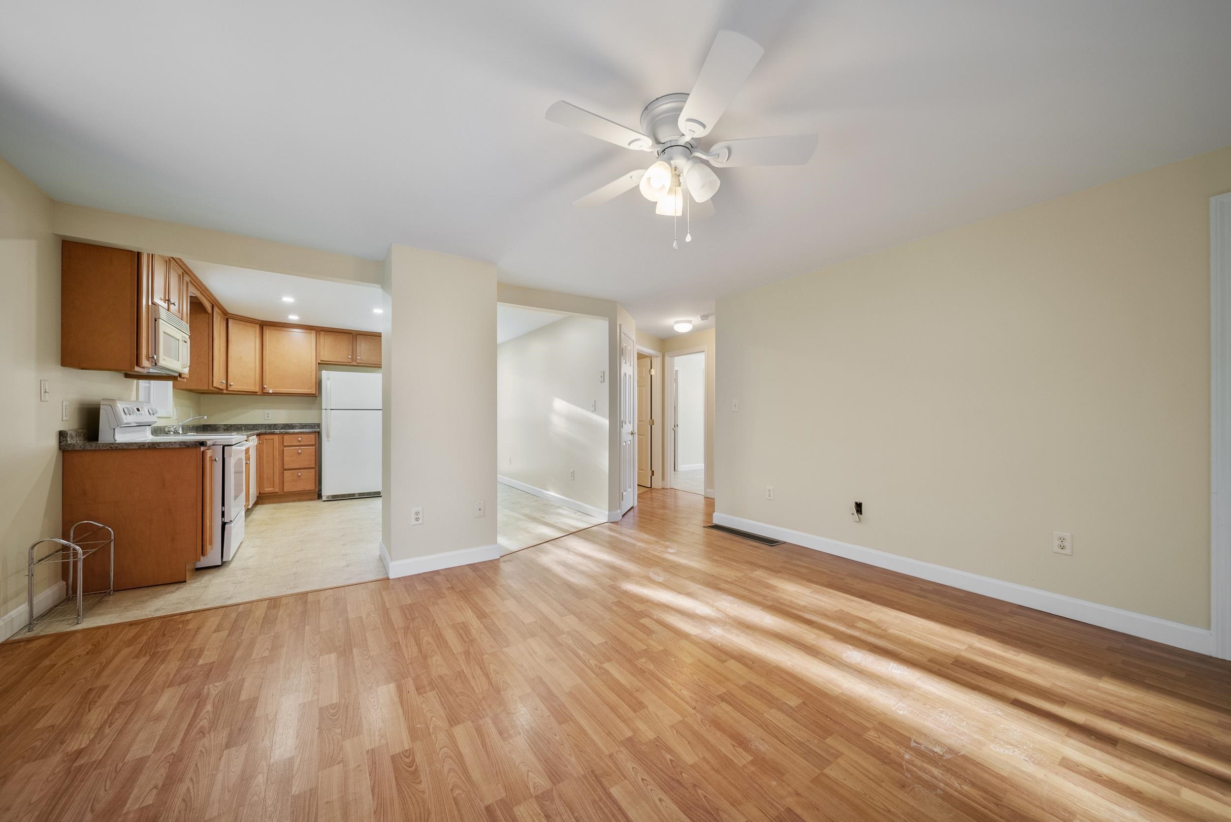 15 A Roosevelt Avenue