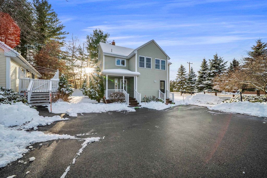 Photo of 15 Roosevelt Avenue, Hudson, NH 03051 (MLS # 5071352)