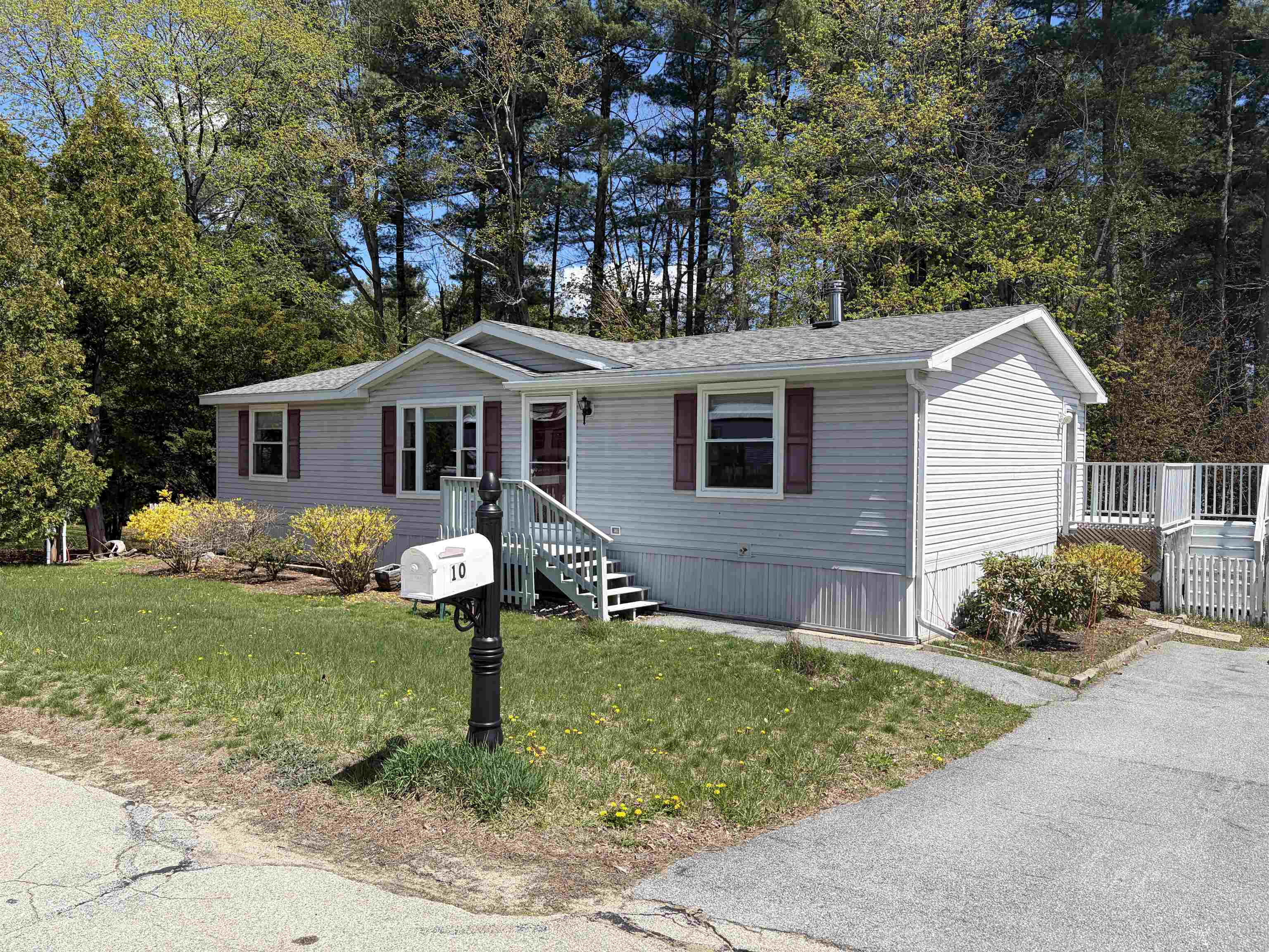 10 Eric Avenue
