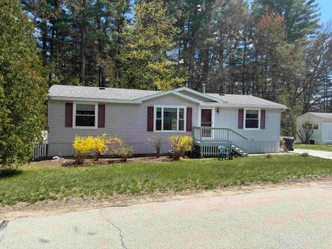 Photo of 10 Eric Avenue, Nashua, NH 03062 (MLS # 5086820)