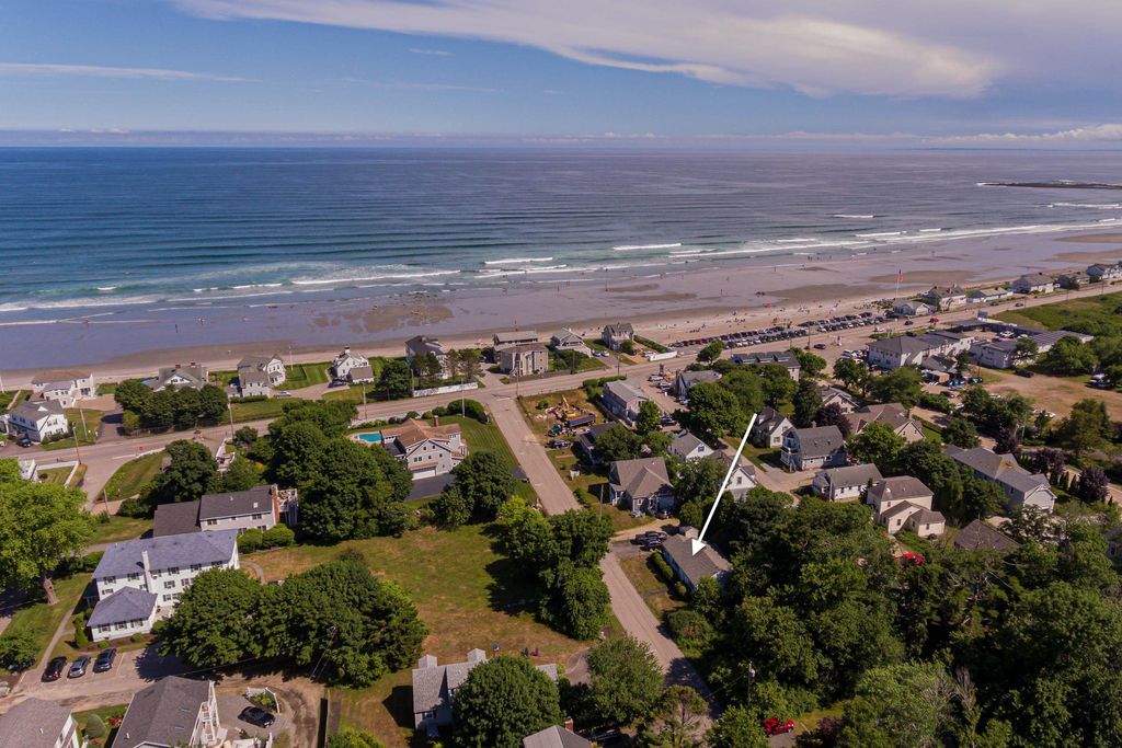 Photo of 18 Baker Avenue, Rye, NH 03870 (MLS # 5065344)