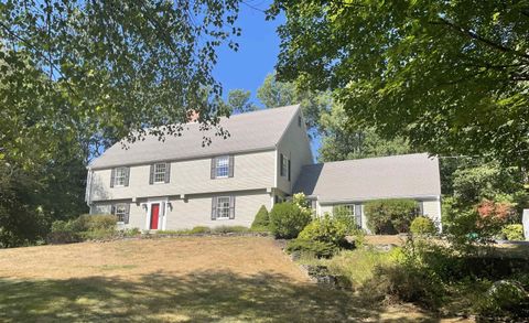 2 Toon Lane Lee NH 03861