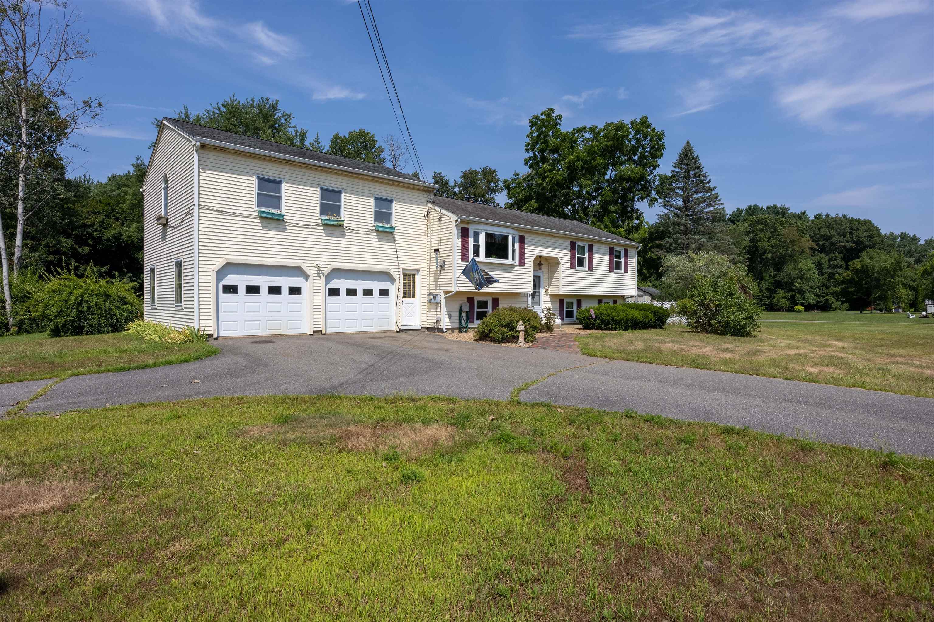 Litchfield, New Hampshire 03052, United States, 3 Bedrooms Bedrooms, ,2 BathroomsBathrooms,Residential,Active,188052